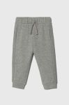Дитячі спортивні штани United Colors of Benetton колір сірий меланж (3516008)